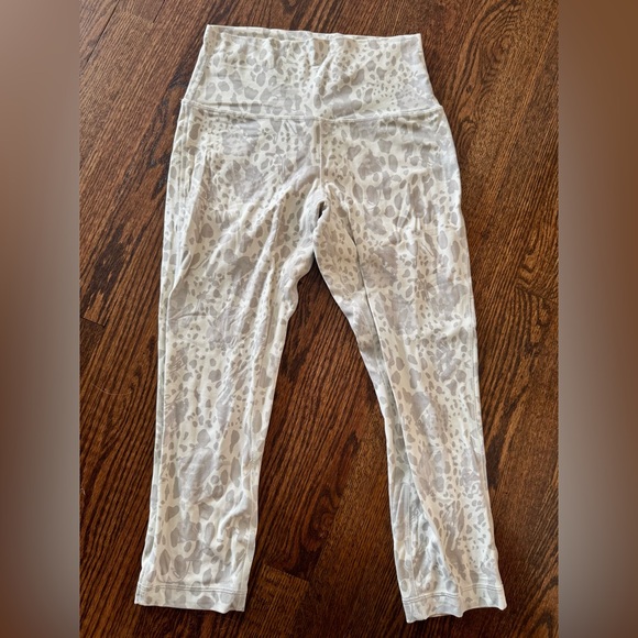 🍋 Lululemon Align High-Rise Crop 21” - Picture 5 of 7